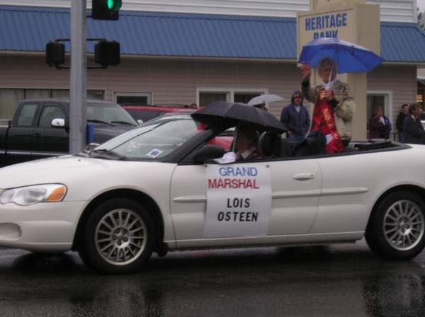 Grand Marshal Lois Osteen. Photo by LibbyMT.com.