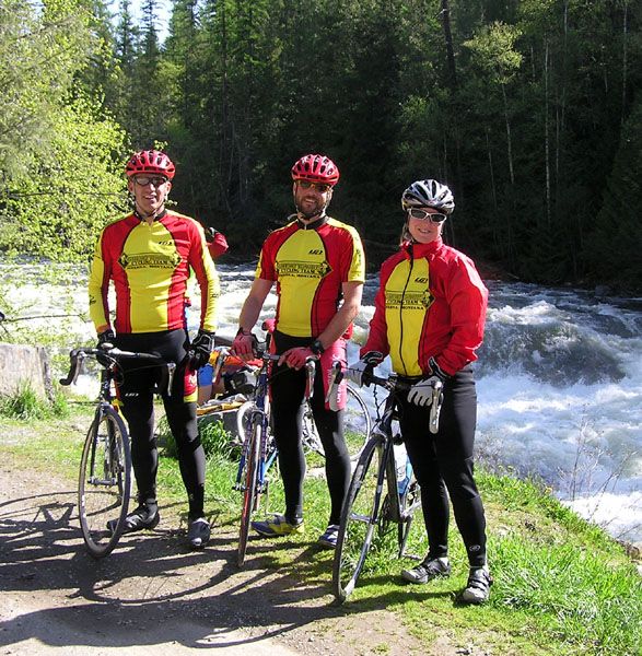 Great Divide Cycling Team. Photo by Dawn Ballou, LibbyMT.com.