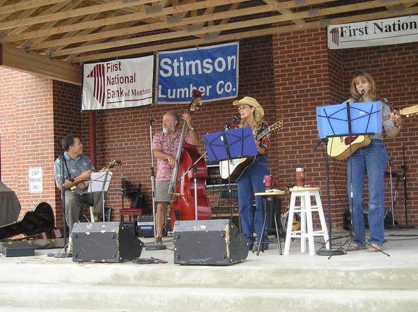 Ann Mason and friends. Photo by LibbyMT.com.