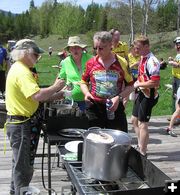 KLCB Duane serves soup. Photo by Dawn Ballou, LibbyMT.com.