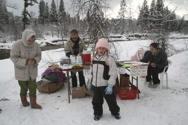 The snack/sign-in table. Photo by Maggie Craig, LibbyMT.com.