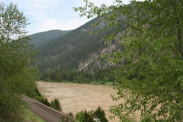 Kootenai River on May 19. Photo by Maggie Craig, LibbyMT.com.