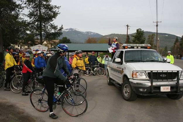 Briefing. Photo by Dawn Ballou, LibbyMT.com.