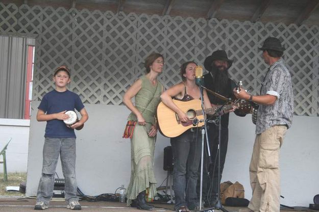 Sarah Henderson and the Front Porch Band. Photo by LibbyMT.com.