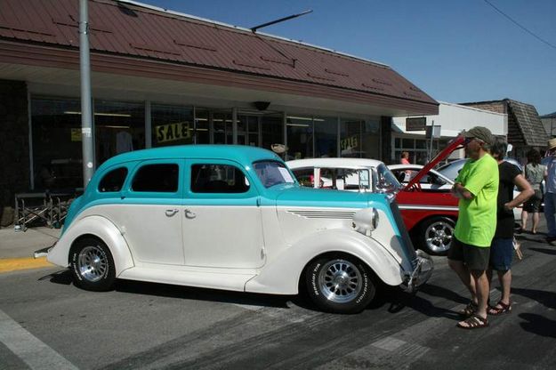 1936 Nash LaFayette. Photo by LibbyMT.com.