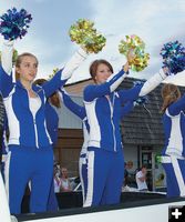 Cheerleaders. Photo by Kootenai Valley Record.