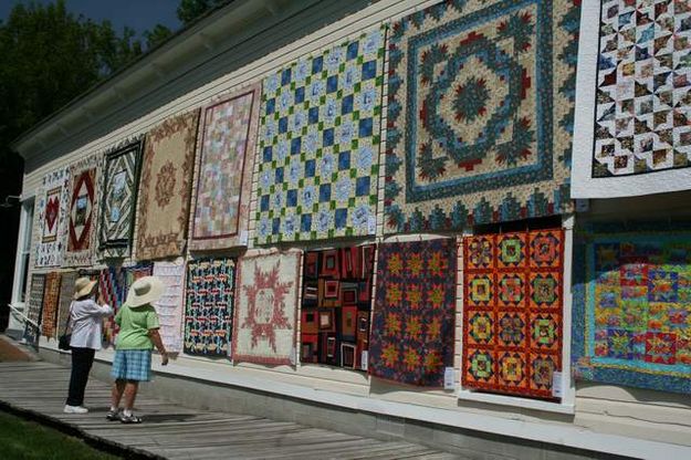 Large quilts everywhere. Photo by LibbyMT.com.