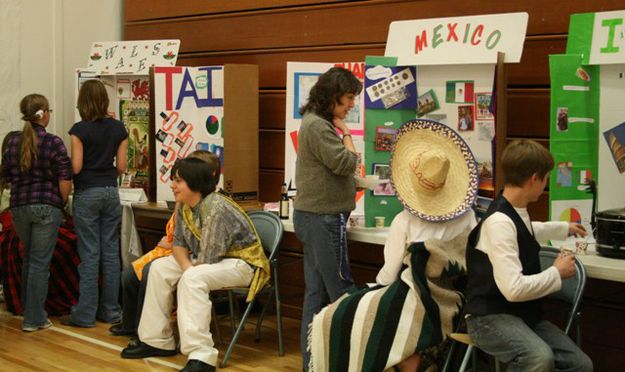 Learning about Mexico. Photo by LibbyMT.com.