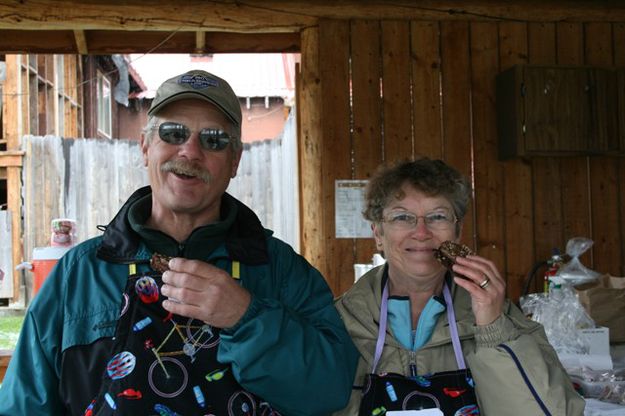 The volunteers have to eat, too. Photo by LibbyMT.com.