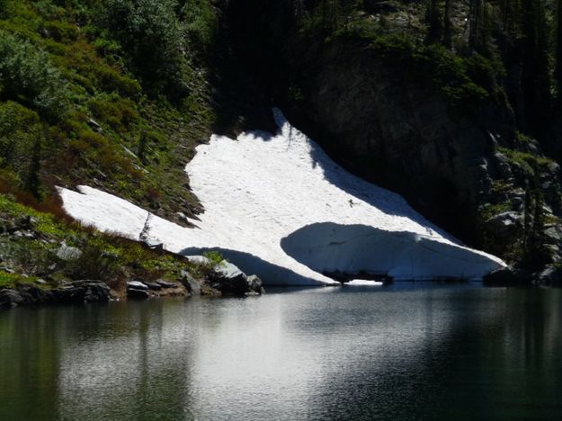 Snow by the lake. Photo by LibbyMT.com.