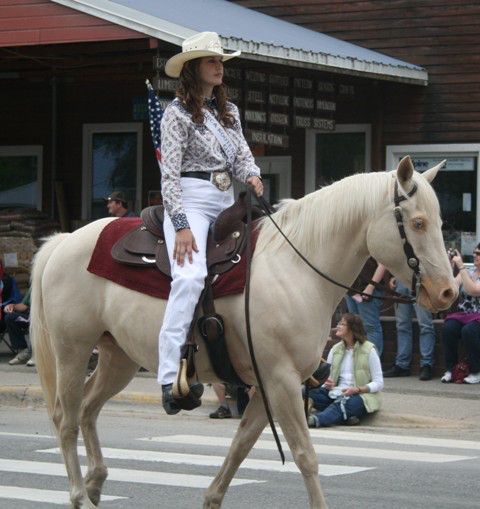 2009 Kootenai River Rodeo Queen. Photo by LibbyMT.com.