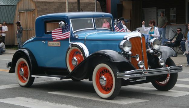 1932 Chrysler. Photo by LibbyMT.com.