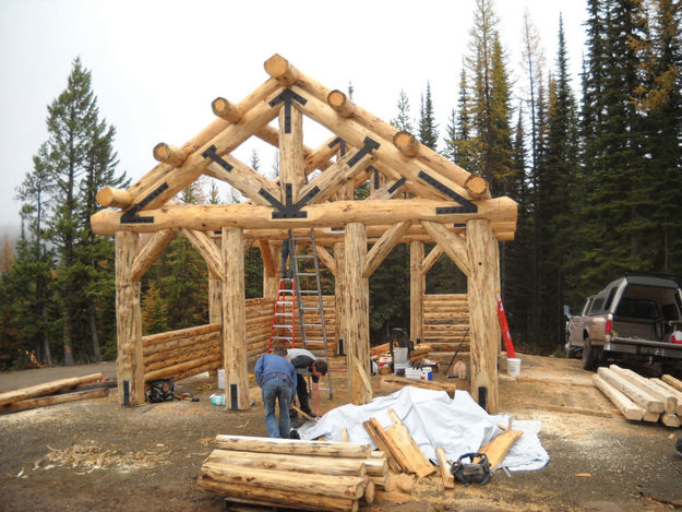 Warming Hut. Photo by Kootenai Valley Record.