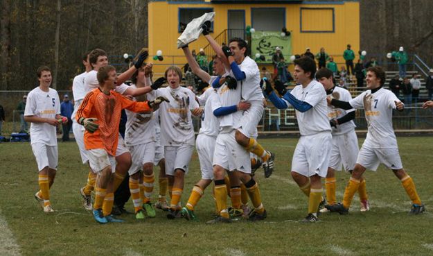 ...the Class A state soccer champs!. Photo by LibbyMT.com.