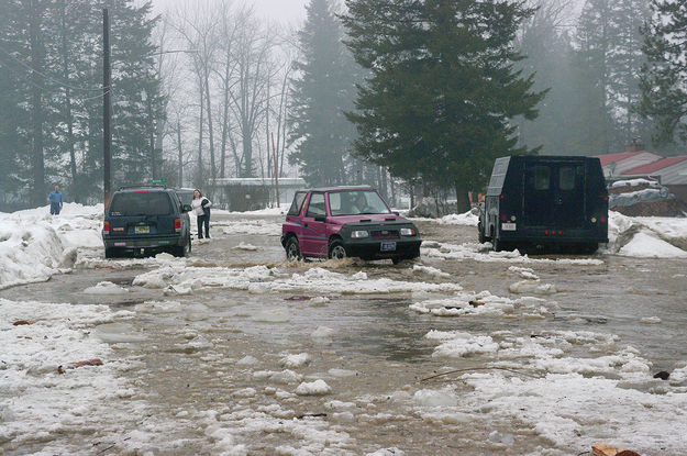 West 10th Street. Photo by Kootenai Valley Record.