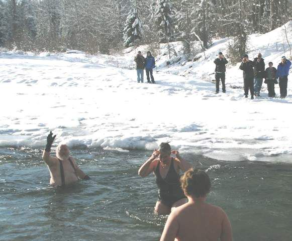 Jan emerges from her plunge. Photo by LibbyMT.com.