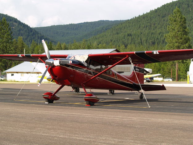 Cessna 172. Photo by Duane Williams, KLCB-KTNY Radio.