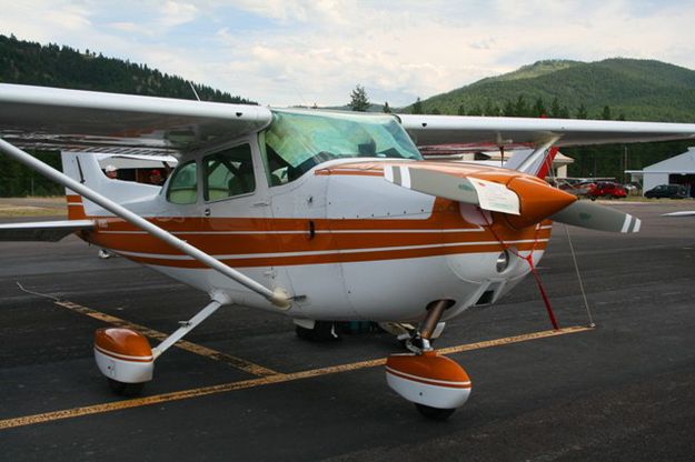 1978 Cessna C-172 Skyhawk. Photo by LibbyMT.com.