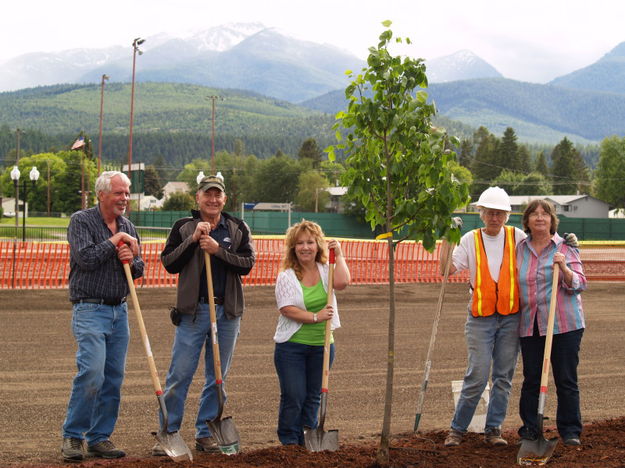 Tree Planting. Photo by KLCB KTNY News.