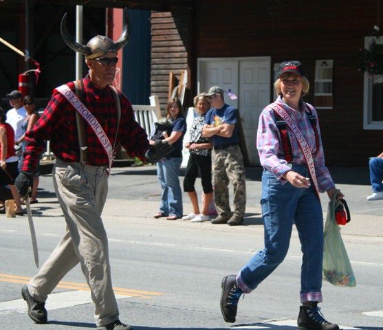 Kootenai and Mrs. Knute, 2012. Photo by LibbyMT.com.