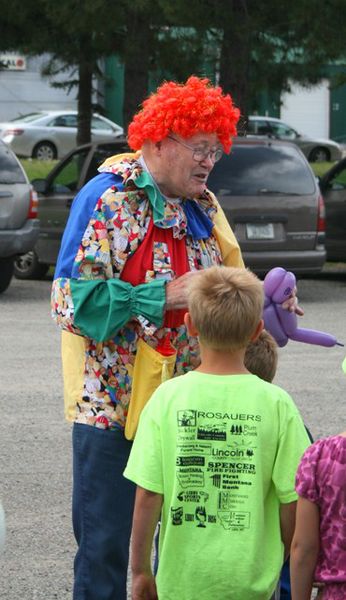 The Balloon Man. Photo by LibbyMT.com.