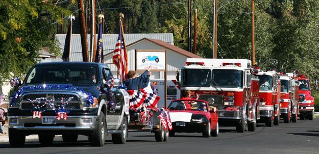 Here come the fire trucks. Photo by LibbyMT.com.