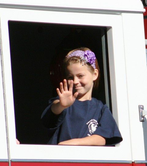 A parade cutie. Photo by LibbyMT.com.