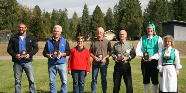 Longtime supporters of runnerfell. Photo by LibbyMT.com.