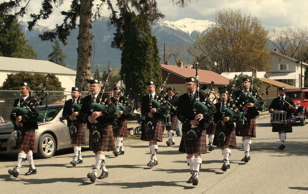 Kimberley Pipe Band. Photo by LibbyMT.com.