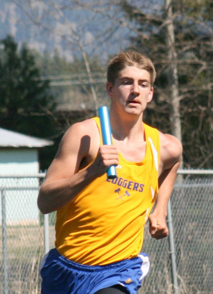 Dominic - 1600 Relay. Photo by LibbyMT.com.