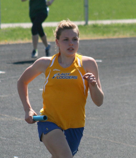 Krysten - 1600 Relay. Photo by LibbyMT.com.