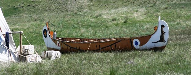 Trade canoe replica. Photo by LibbyMT.com.