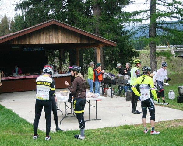 Soup stop at the Yaak. Photo by LibbyMT.com.