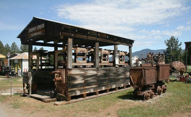 Cherry Creek mill. Photo by LibbyMT.com.