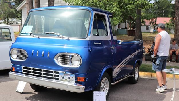 1964 Ford Econoline. Photo by LibbyMT.com.