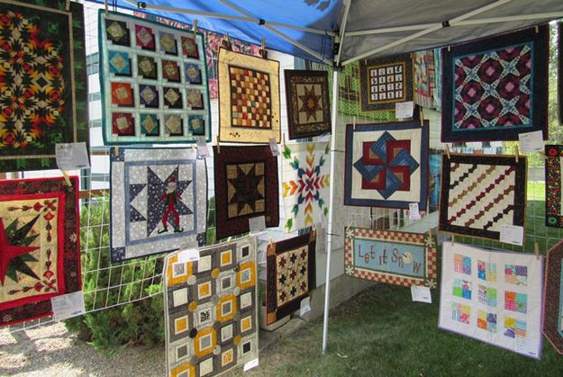 Miniature quilts. Photo by LibbyMT.com.