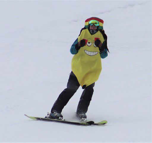 Rasta Banana in the cup race. Photo by LibbyMT.com.
