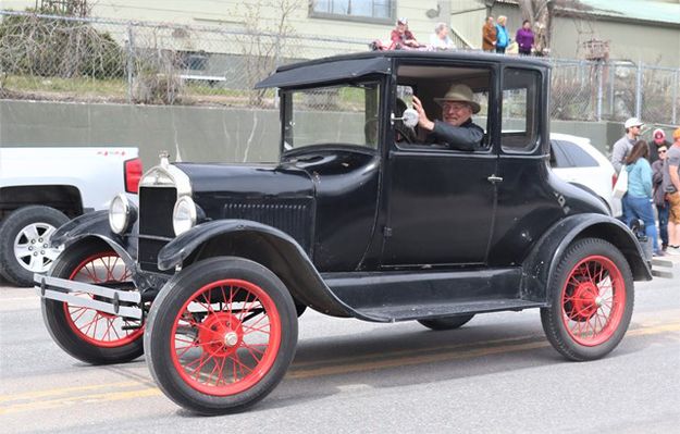 Ford Model T coupe. Photo by LibbyMT.com.