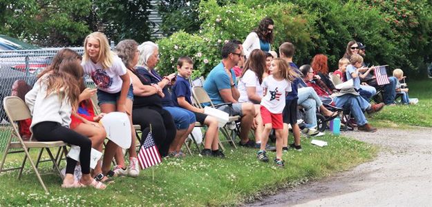 Waiting for the parade. Photo by LibbyMT.com.