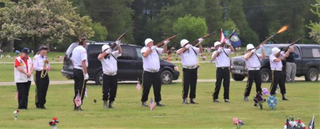 Rifle volley. Photo by LibbyMT.com.