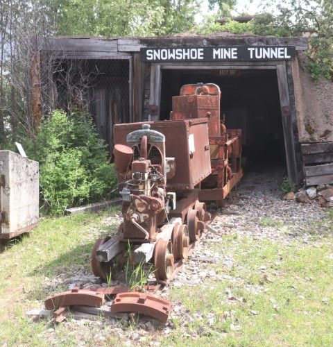 Snowshoe Mine tunnel. Photo by LibbyMT.com.