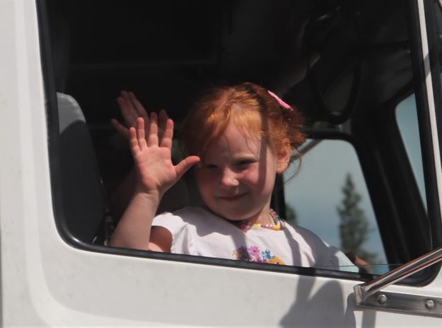 Parade cutie. Photo by LibbyMT.com.