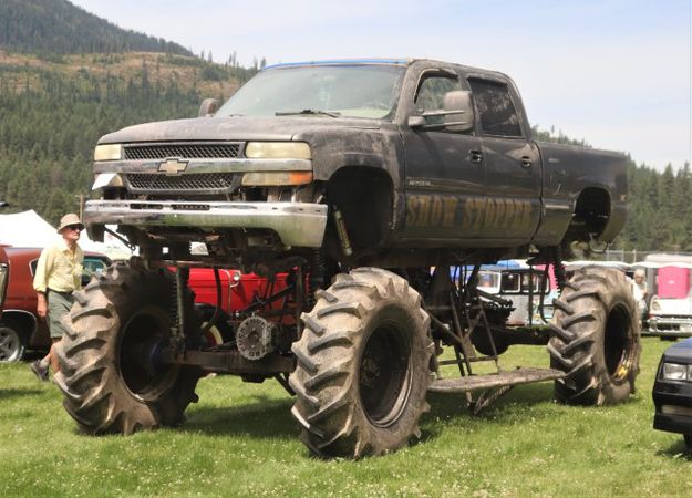 Can we say, lifted?. Photo by LibbyMT.com.