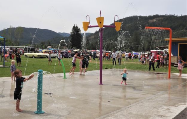 Splash pad cool-down. Photo by LibbyMT.com.