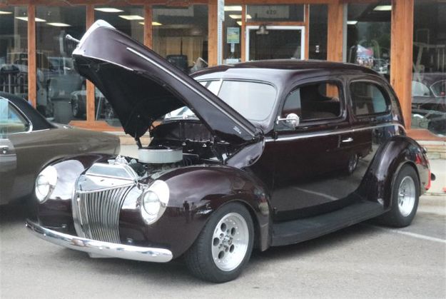 1940 Ford 2-door Standard. Photo by LibbyMT.com.