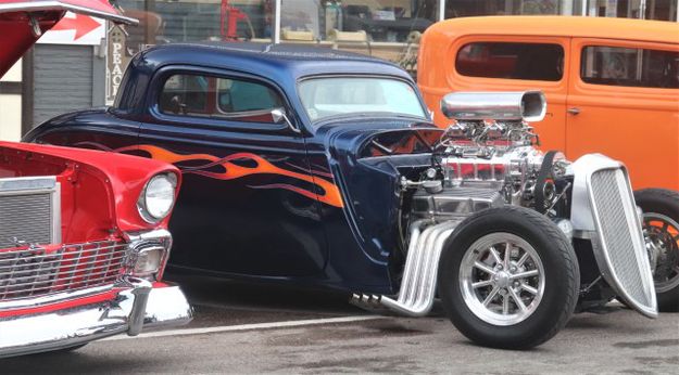 1933 Ford coupe. Photo by LibbyMT.com.