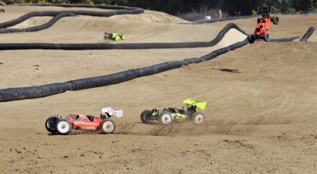 Race action. Photo by LibbyMT.com.