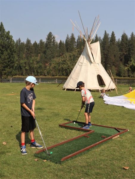 Mini golf for the kids. Photo by LibbyMT.com.