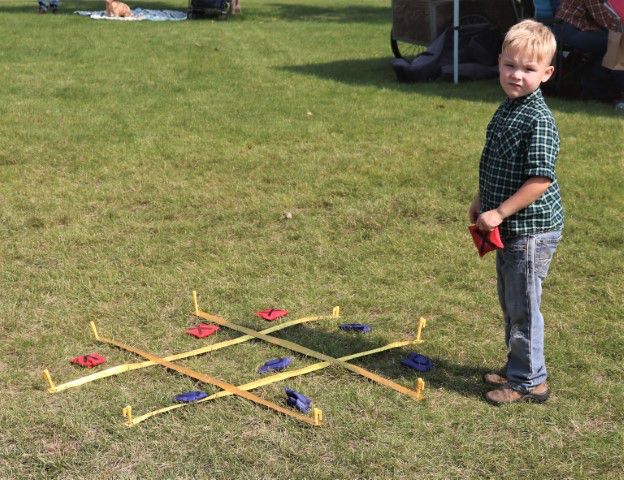 Tic-tac-toe, anyone?. Photo by LibbyMT.com.