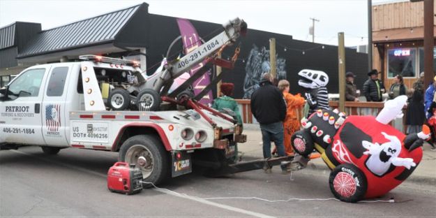 Patriot Towing. Photo by LibbyMT.com.